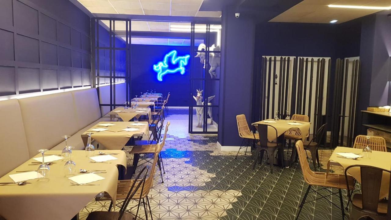 Rener Hotel Los Campones Gijón Esterno foto