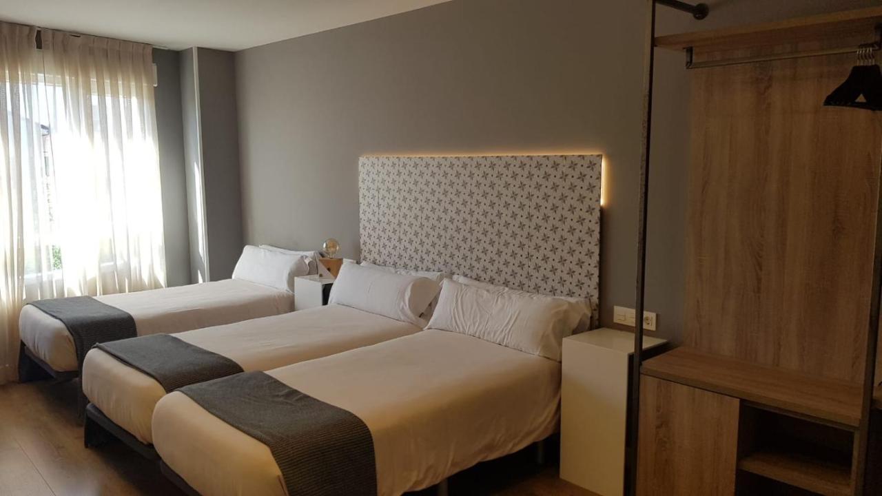 Rener Hotel Los Campones Gijón Esterno foto