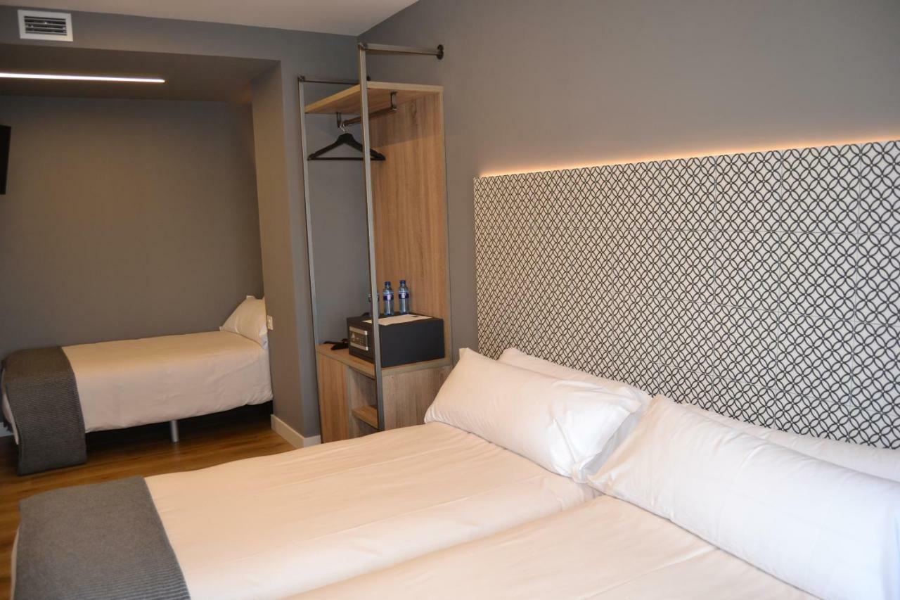 Rener Hotel Los Campones Gijón Esterno foto